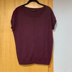 The Limited Short Sleeve Sweater in Burgundy - Size Large